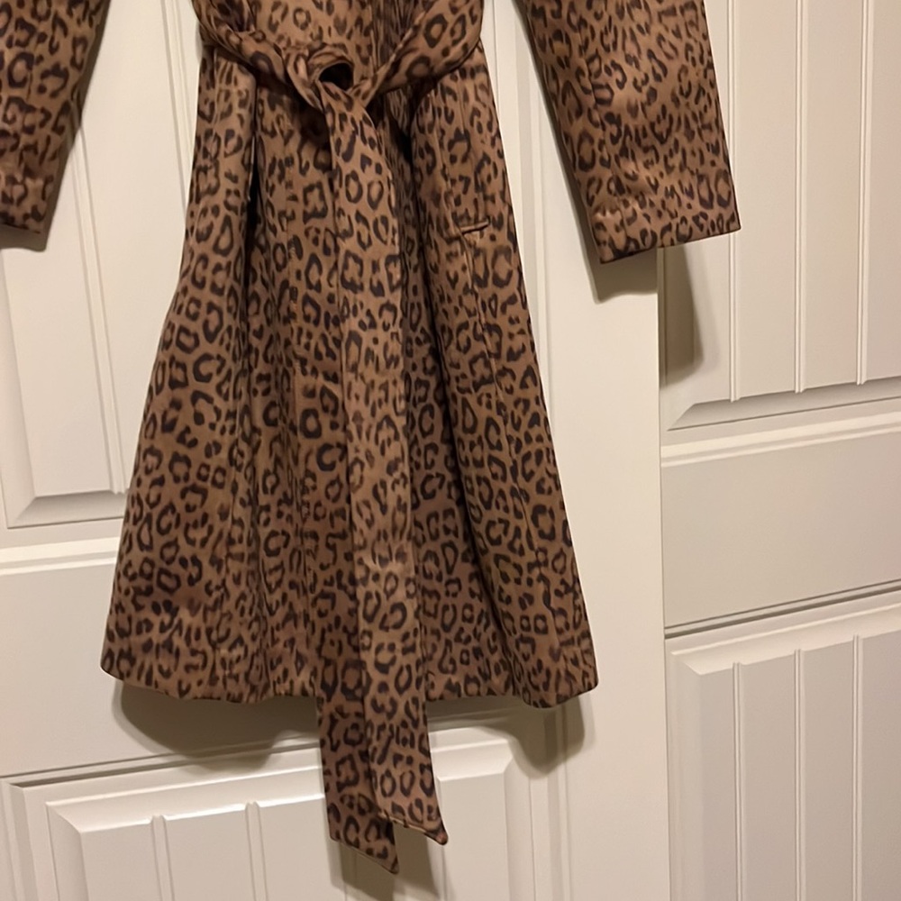 Leopard print Trench coat. Chicos. Size 2P New without tags - Picture 5 of 6